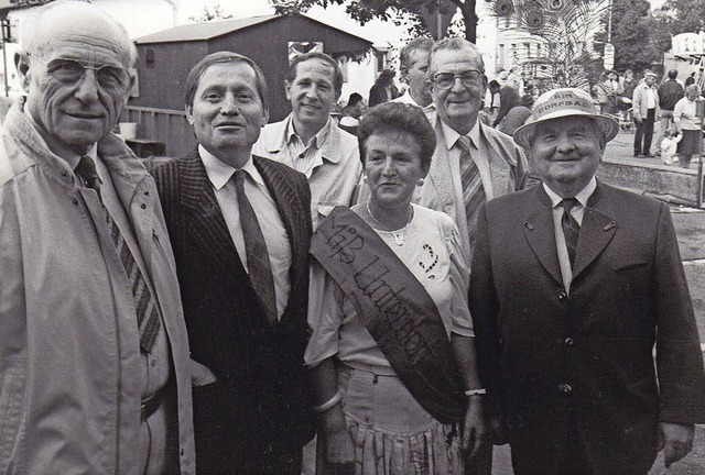 Hoher Besuch beim Teninger Gassenfest ...here Kndringer Brgermeister Hfflin.  | Foto: Karlernst Lauffer