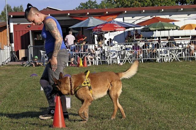 Eichstetter Hundefreunde feiern neue Sportanlage