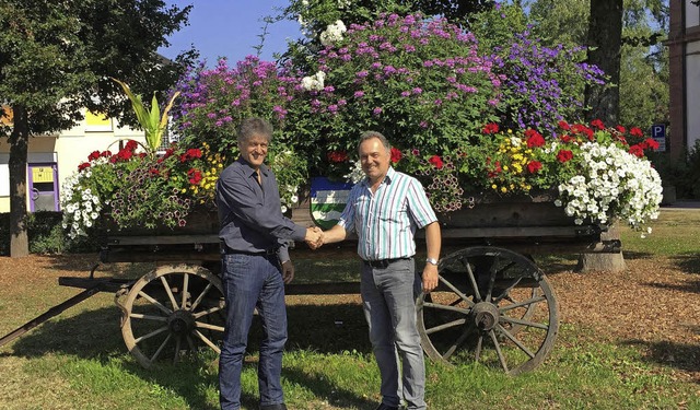 Der grne Landtagsabgeordnete Josha Fr...her Braun im Rahmen seiner Sommertour.  | Foto: ZVG