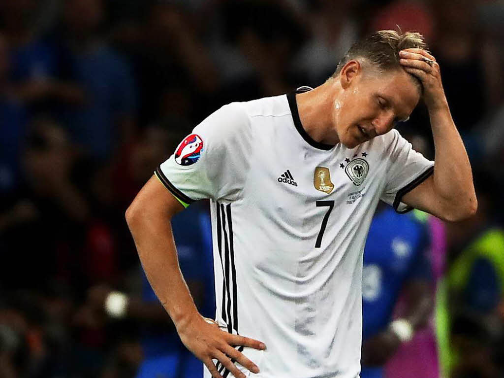 7. Juli 2016: Die deutsche Nationalelf unterliegt EM-Gastgeber Frankreich im Halbfinale mit 0:2. Noch wei niemand, dass es Schweinsteigers letztes Turnier sein wird.
