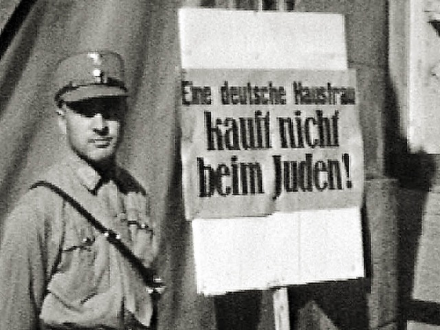 Am 1. April 1933 wird der  Laden  von ...in der  Lotzbeckstrae 11 boykottiert.  | Foto: Frderverein ehemalige Synagoge Kippenheim