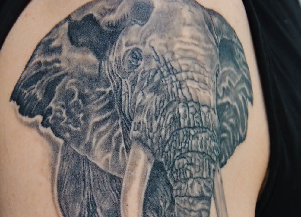 Der Besondere Korperschmuck Ist In Der Gesellschaft Angekommen Weisweil Badische Zeitung Der Besondere Korperschmuck Ist In Der Gesellschaft Angekommen Weisweil Badische Zeitung