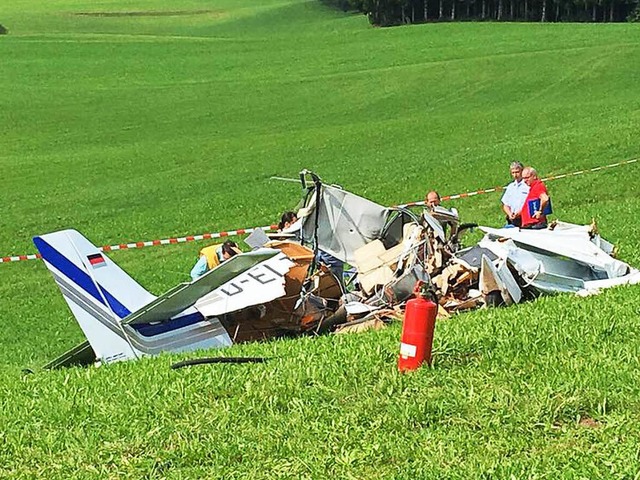 Drei Menschen sind beim Absturz eines Kleinflugzeuges ums Leben gekommen  | Foto: dpa