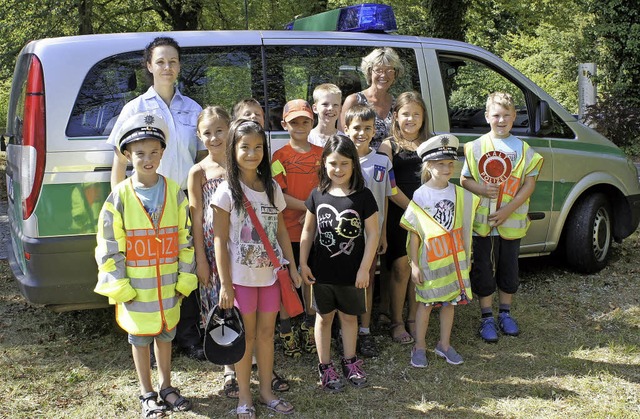 Elf Kinder im Alter von acht bis zehn ...rbeit des Polizeipostens Laufenburg.    | Foto: Reinhard Herbrig