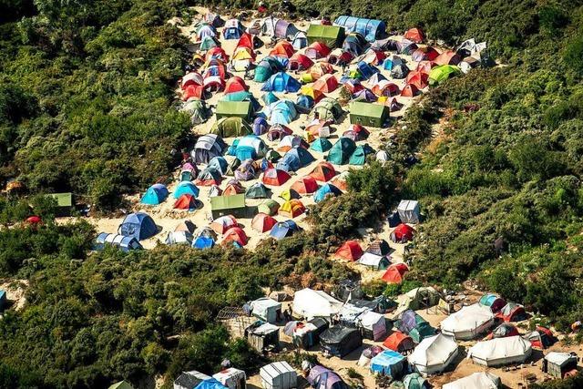 Paris will das umstrittene Flchtlingslager in Calais rumen