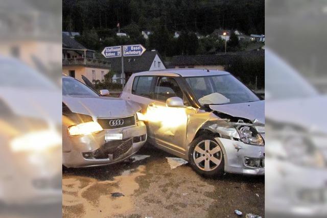 Drei Verletzte bei Unfall in Laufenburg-Sulz