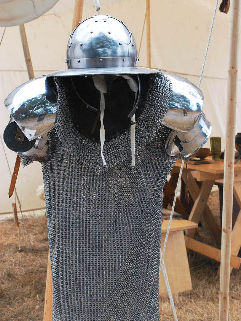 Ritters Helm und Kettenhemd