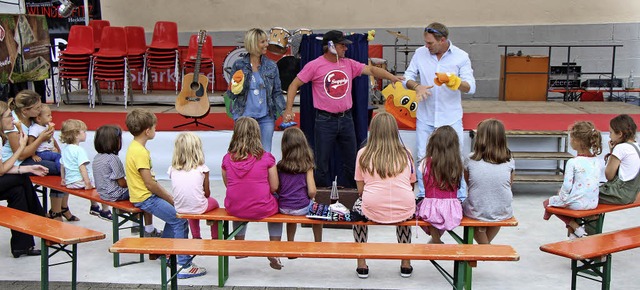 Der Entenmann sorgte fr die Unterhaltung der Kinder.  | Foto: Hassler