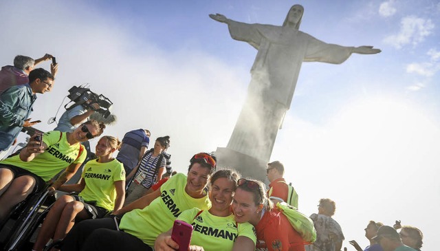 Cristo Redentor, die Chistus-Statue in... Spiele der Menschen mit Behinderung.   | Foto: DPA