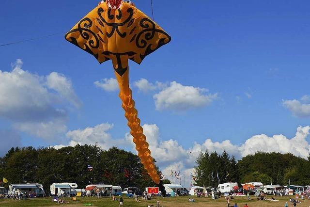 Fotos: Familien-Drachenfest der Luftsportgemeinschaft Hotzenwald