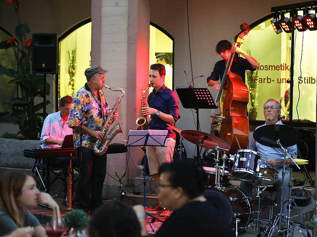 “Quintett X” spielten Jazz und Latin in der Ritterstrae.