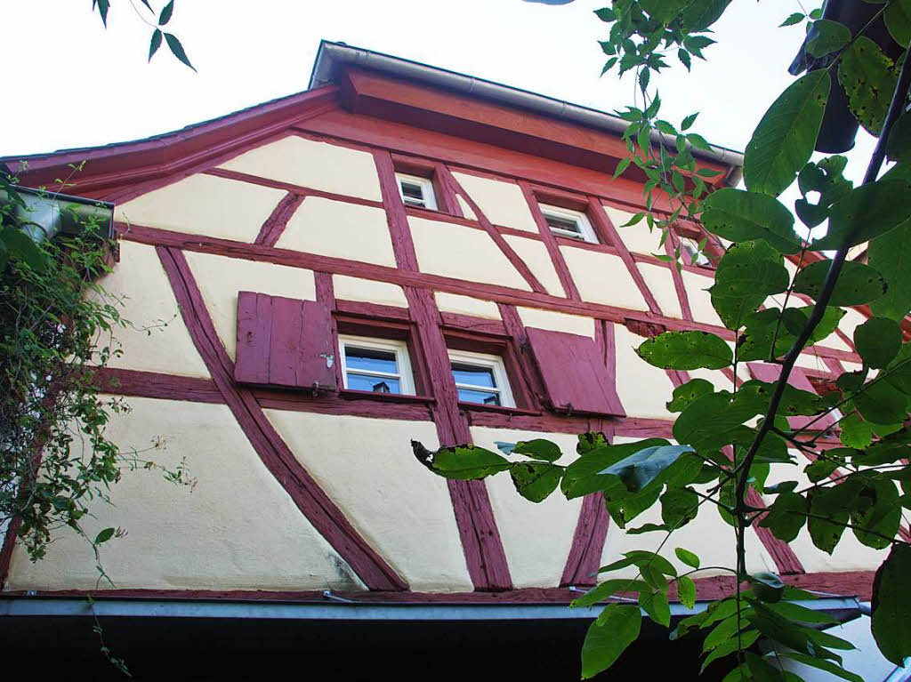 Endinger Stadthuser zeigen sich: Das Ackerbrgerhaus mit Wohnteil, Scheune und Stall wurde zum Zuhause fr die Deutschen Kammerschauspiele.