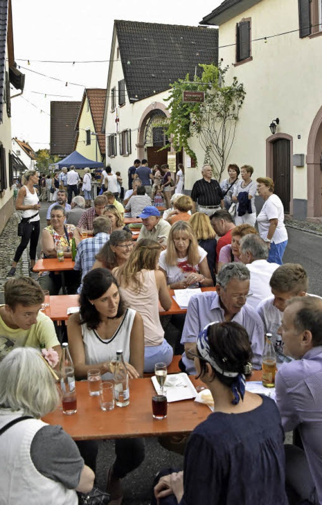 In der &#8222;Oberen Entengasse&#8220; herrschte beste Feststimmung.  | Foto: Michael Bamberger