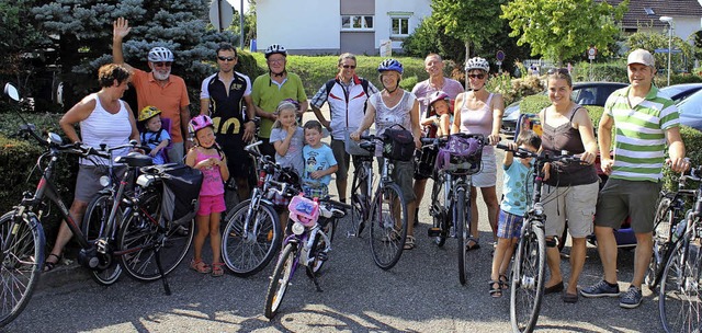 Die grte Gruppe, der Familienkreis E...im/Altdorf bei der Ankunft in Altdorf.  | Foto: Ulrich Rospleszcz