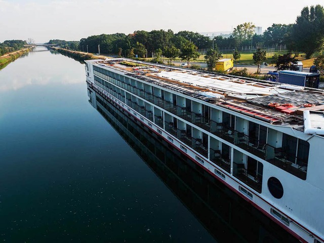 Der Main-Donau-Kanal ist wieder fr Schiffe frei.  | Foto: dpa