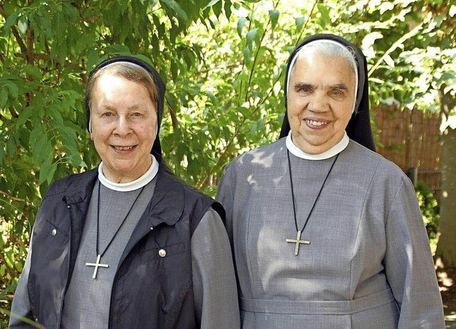 Verlassen bald Offenburg: Schwester Ja... und  Schwester Maria Tarzisia Leitner  | Foto: Barbara Puppe