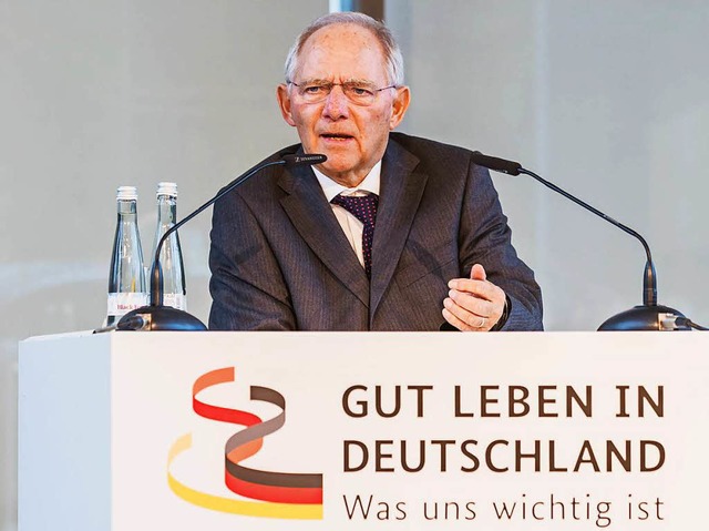 Wolfgang Schuble bei einer Rede in Offenburg.  | Foto: Faruk nver