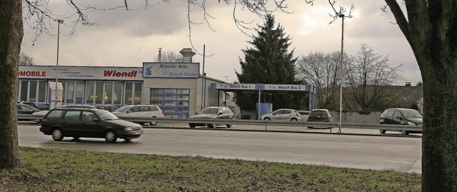 Neben dem Kfz-Werkstattbetrieb an der ...l ein Investor eine Tankstelle bauen.   | Foto: Archivfoto: Sandra Decoux-Kone