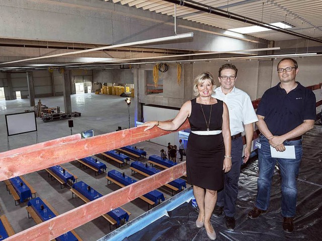 Mauritia Mack (Leitung Shopping), Wern...as Risch (Leiter Logistik und  Lager).  | Foto: Bernhard Rein