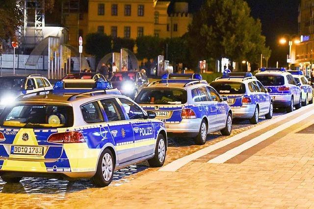 Rechtsextreme und Flchtlinge attackieren sich in Bautzen