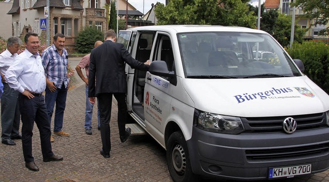 Wie der Brgerbus in rund 50 Pflzer G... im Juli in Langenlonsheim gefallen.    | Foto: Reinhard Knorr