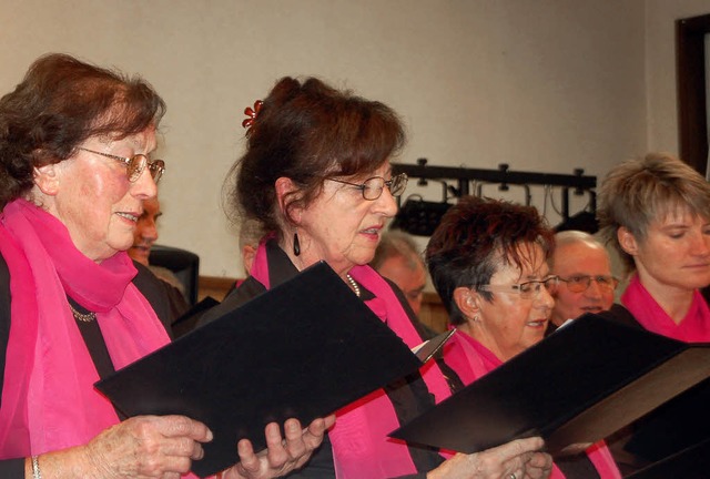 Der Gesangverein besteht jetzt aus dem...Chor (Bild) und einem Frauenensemble.   | Foto: Wunderle
