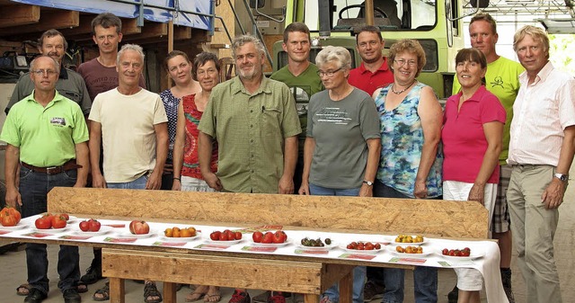 Die Direktvermarkter des Landkreises L...mit unterschiedlichsten Tomatensorten.  | Foto: Jutta Schtz