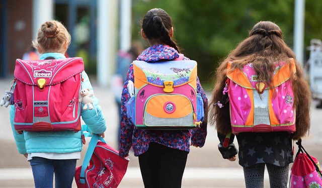 Die Schler sind wieder in der Schule, aber dort fehlen Lehrer. (Symbolbild)  | Foto: dpa