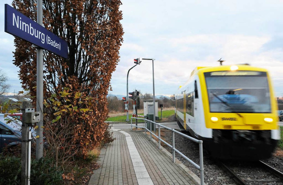 Am Bahnhof in Nimburg soll ein zweites... aus beiden Richtungen kreuzen knnen.  | Foto: Markus Zimmermann               