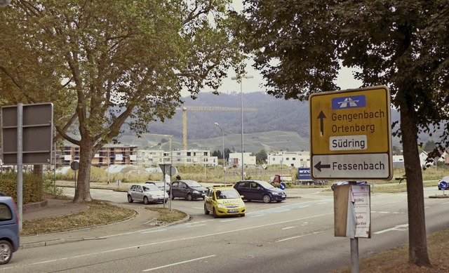 Die Kreuzung Fessenbacher /Ortenberger...e wachsende Neubaugebiet Seidenfaden.   | Foto: hsl