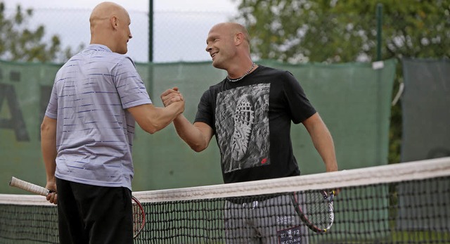 Gemeinsam und nicht gegeneinander beim Tennisturnier des TC Neuried   | Foto: Christoph Breithaupt