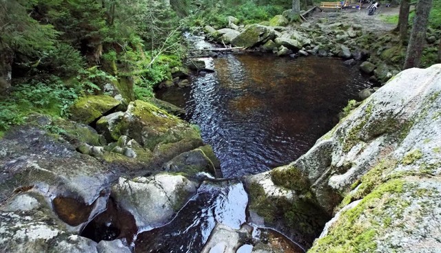 Ein beliebtes Ausflugsziel am Ende des... dem Wasserfall des Schwarzenbchles.   | Foto: Wolfgang Adam
