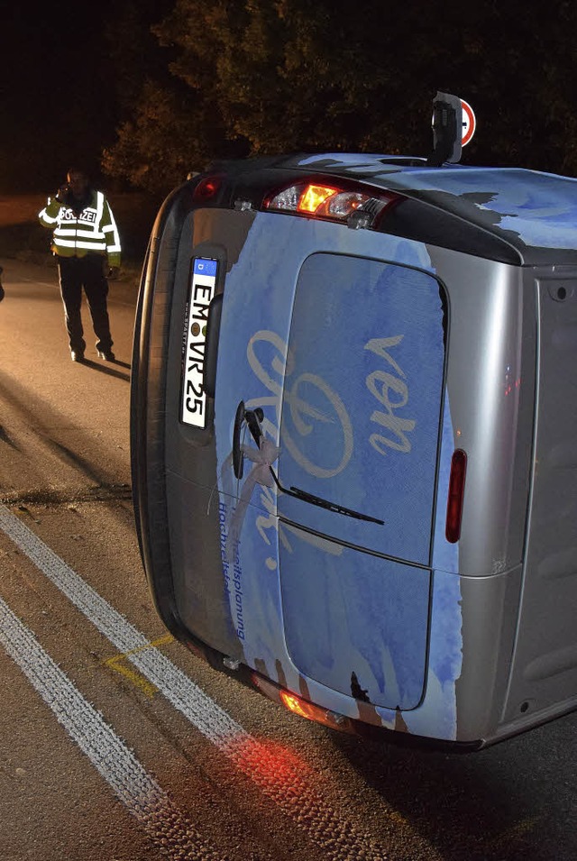 Bei einem Unfall am Donnerstagabend au...wurden zwei Personen leicht verletzt.   | Foto: M. Ganz