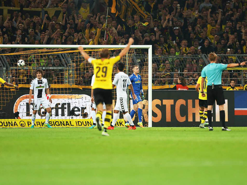 Zunchst erzielten die Hausherren das 2:0 durch Lucas Piszczek.