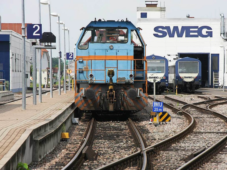 Die Diesel-ra bei der Kaiserstuhlbahn...en, doch die Zukunft wirft Fragen auf.  | Foto: Martin Wendel
