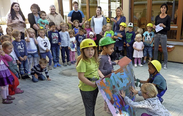 &#8222;Das Huschen muss bald fertig s...eninger Kindergartens St. Franziskus.   | Foto: Karlernst Lauffer