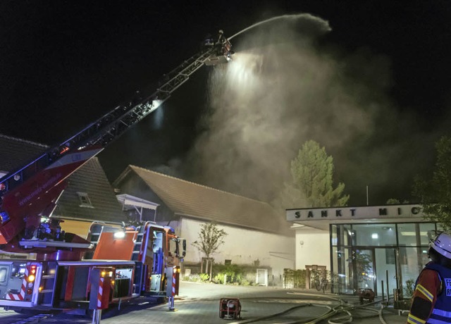 80 Feuerwehrleute aus allen Sdbezirk-...d bewiesen, dass sie gut harmonieren.   | Foto: Bernhard Rein