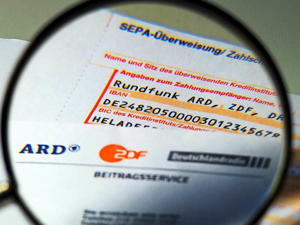 Wie können ARD und ZDF ihre Ausgaben senken? Computer & Medien