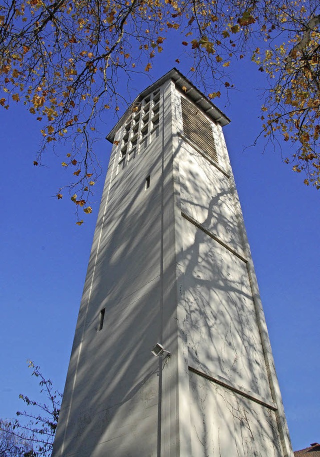 Der Turm der Johannes-Kirche wird Best...stag der Bauantrag eingereicht wurde.   | Foto: Lauber
