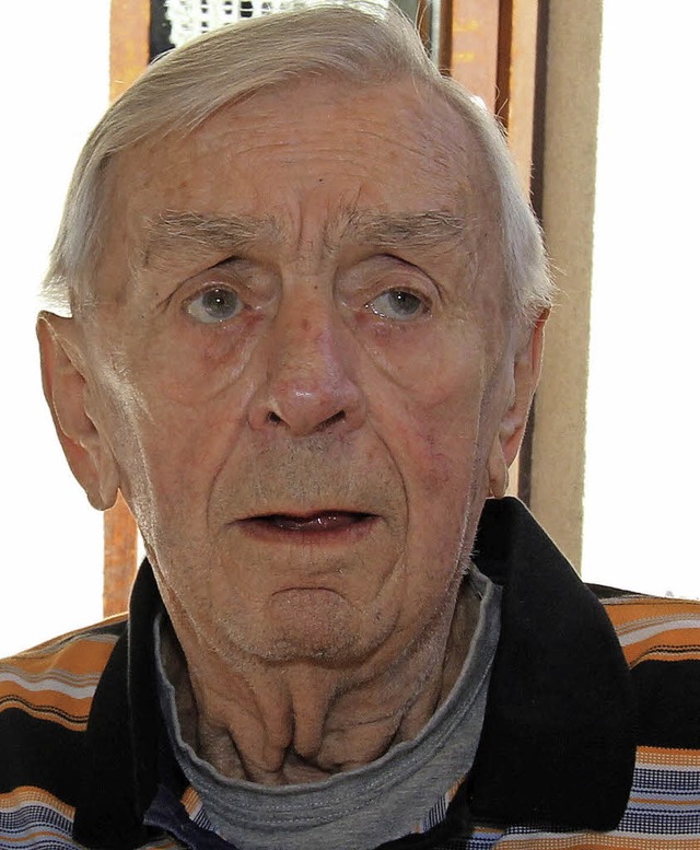 Albert Bergmller, der aus Laberweinti... wohnt, feierte seinen 90. Geburtstag.  | Foto: Herbert Trogus