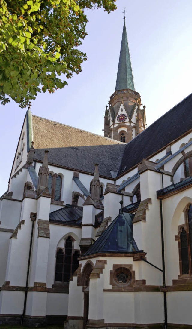 Die behutsame Auenrenovierung der Schnauer Kirche ist gelungen.   | Foto: Edgar Steinfelder