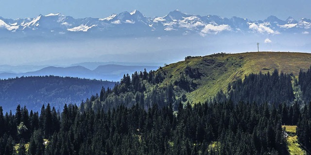 Weitblick, um die Gedanken streifen zu...om Hochschwarzwald  bis zu den Alpen.   | Foto: Hanno Mller