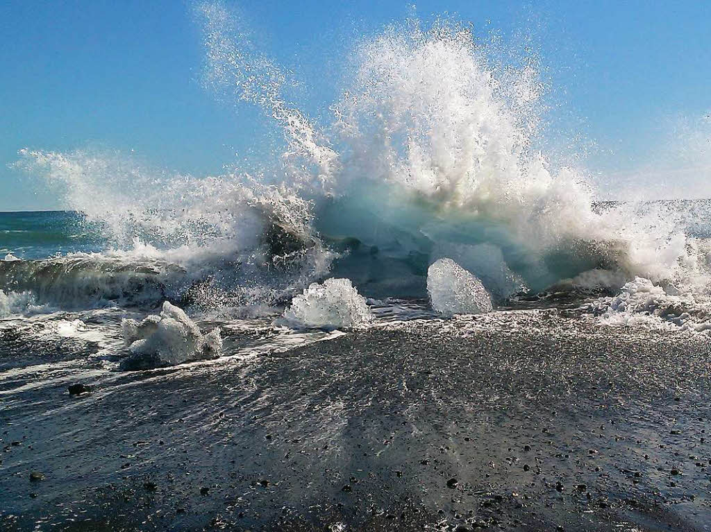 Wildes Wasser: Auf seiner Rundreise durch Island machte Lothar Schleith dieses Foto.