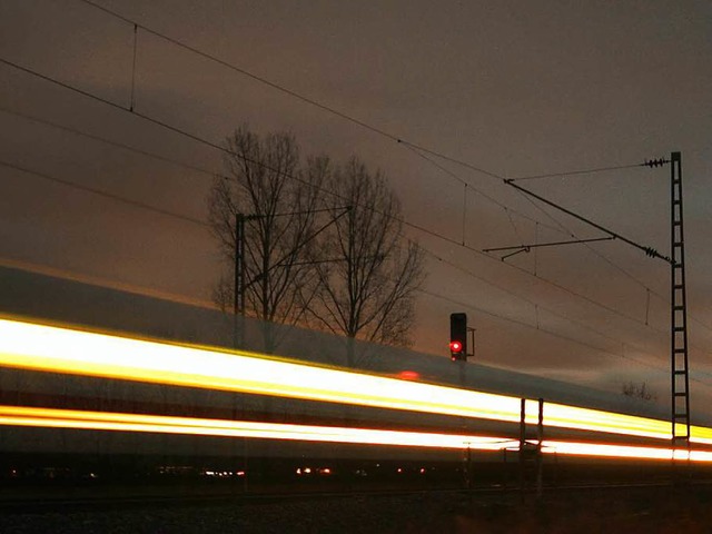 Endlosprojekt Rheintalbahn: Auf dem ge... Gleis sollen ab 2031 die Zge rollen.  | Foto: Hans-Peter Ziesmer