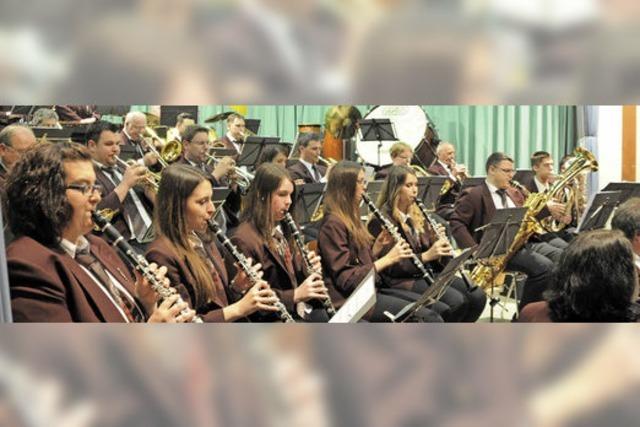 Trachtenkapelle Dachsberg veranstaltet Oktoberfest in Wittenschwand