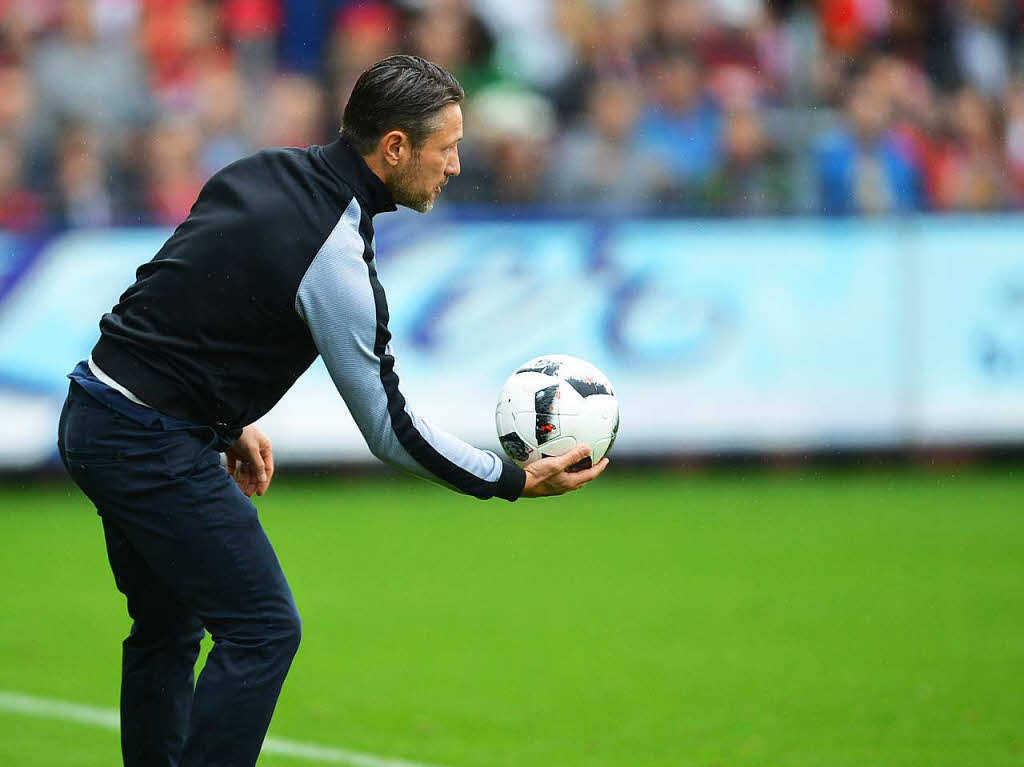 Niko Kovac war galant und bergab den Freiburgern den Ball.