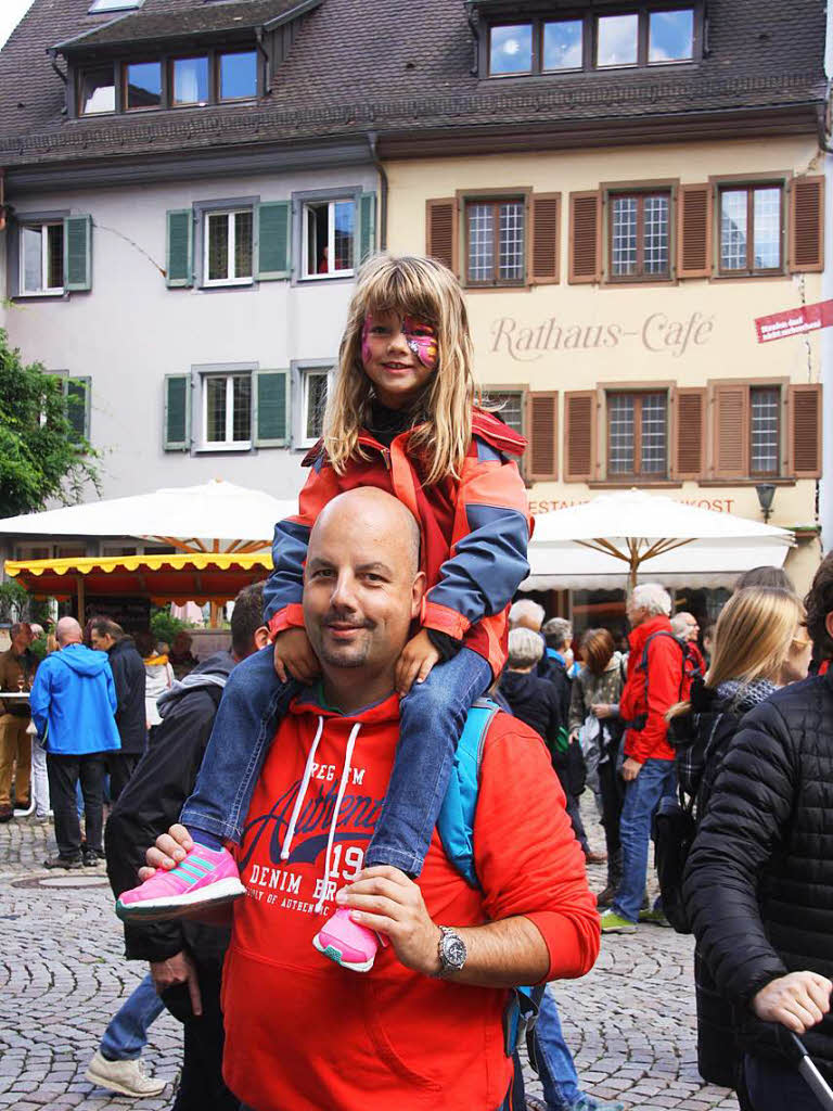 "Einfach nur fabelhaft" fand diese Familie aus Ravensburg den verkaufsoffenen Sonntag in Staufen.