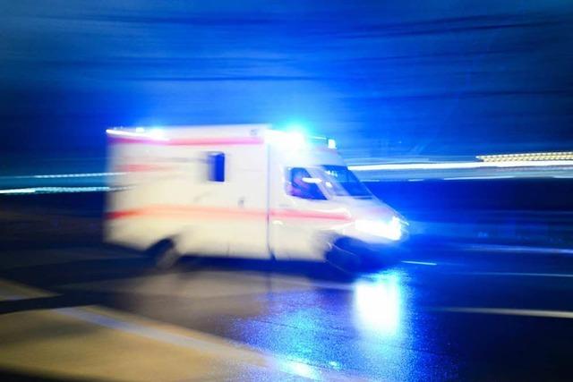 Motorradfahrer stirbt bei Zusammensto mit Rettungswagen