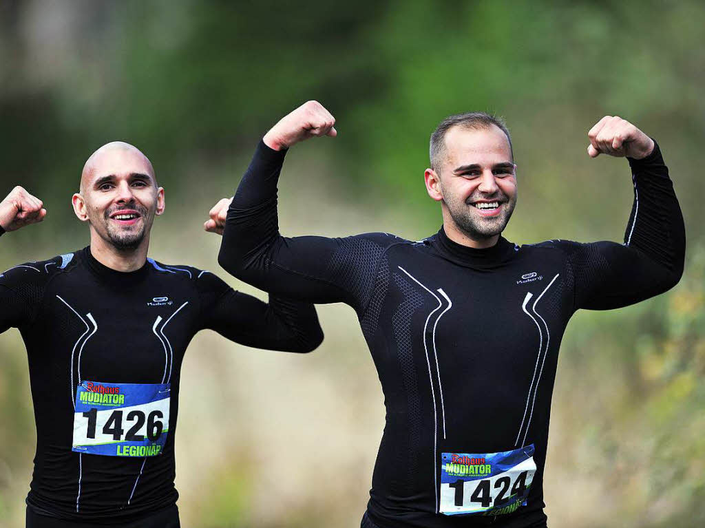 Dauerlauf mit Hindernissen: Viel Freude an Sport, Schlamm und der Party drum herum hatten am Sonntag 2500 Teilnehmer beim Rothaus – 