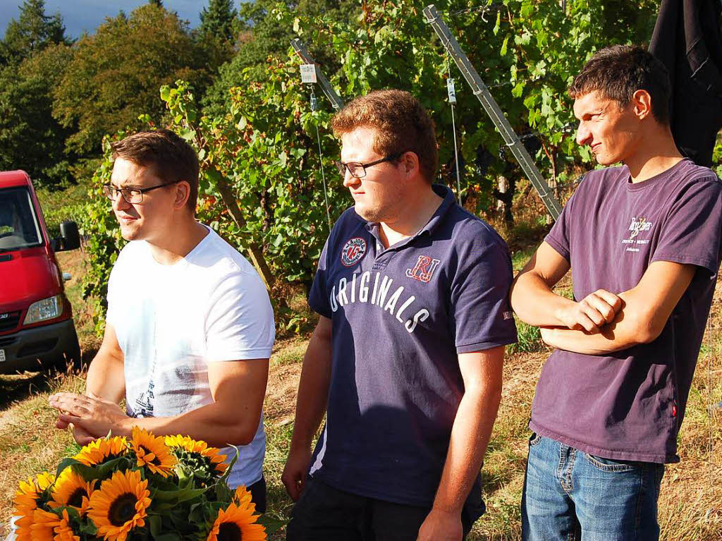 Am Stand vom Franz-Xaver-Hof beim Rebhisli: Junior-Chef Johannes Schssele (rechts) mit seinem Team.